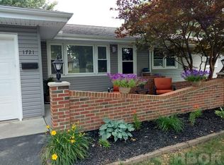 1721 Eastview Dr, Findlay, OH 45840