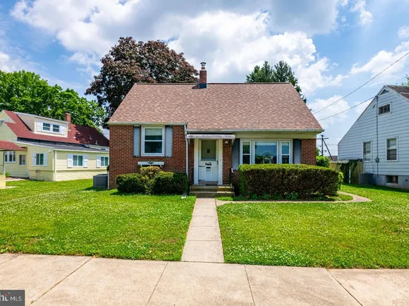 327 Newport Ave, Reading, PA 19611