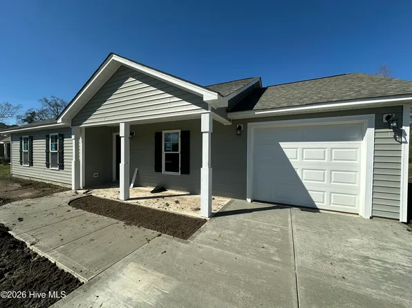 506 Hadnot Avenue, Maysville, NC 28555