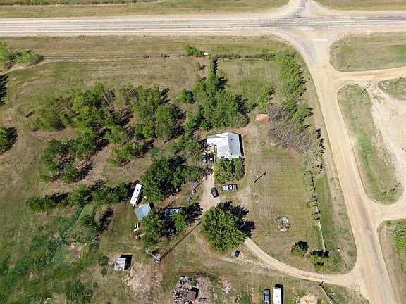 4th image of 220075 E Township Rd #850