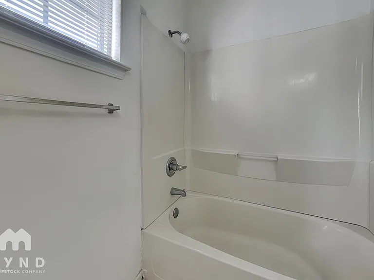 6325 Mallard View Ln — Photo 12