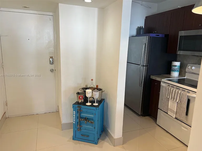 100 Lincoln Rd #945 — Photo 18
