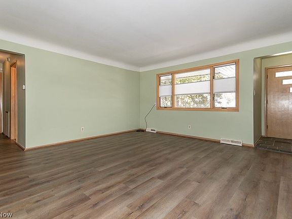 4th image of 1032 Stanwell Dr