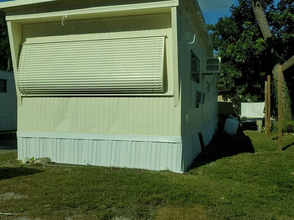 2nd image of 1025 Phillippe Pkwy #47