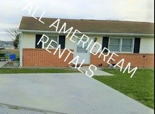 129 Hufnagle Dr, Hanover, PA 17331