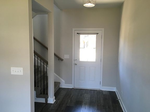 4th image of 1021 Spicer Dr