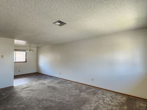 3rd image of 2310-2320 Livingston Ave #2314-4