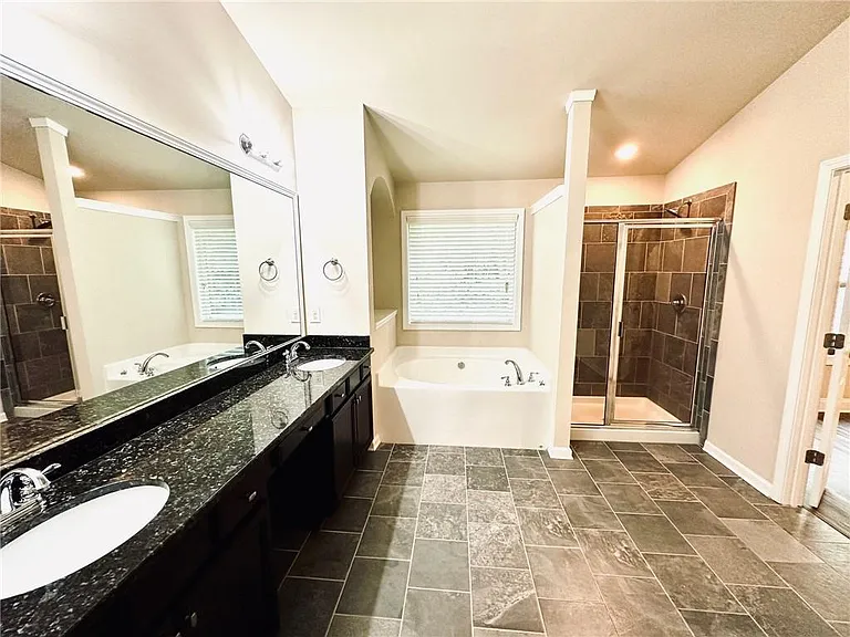 13364 Canary Ln — Photo 10
