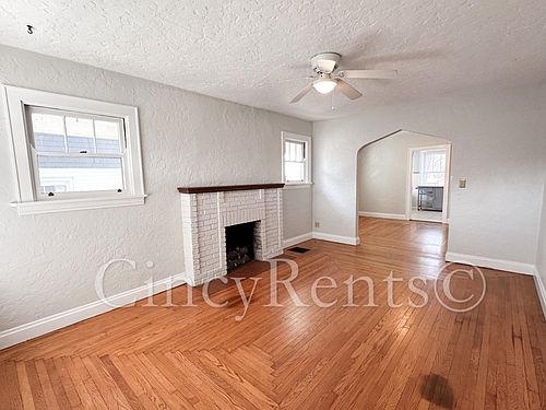 4th image of 1635 Mears Ave