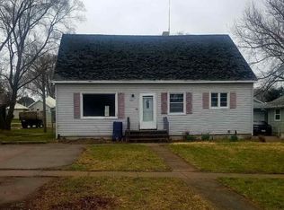 305 E 5th St, West Liberty, IA 52776