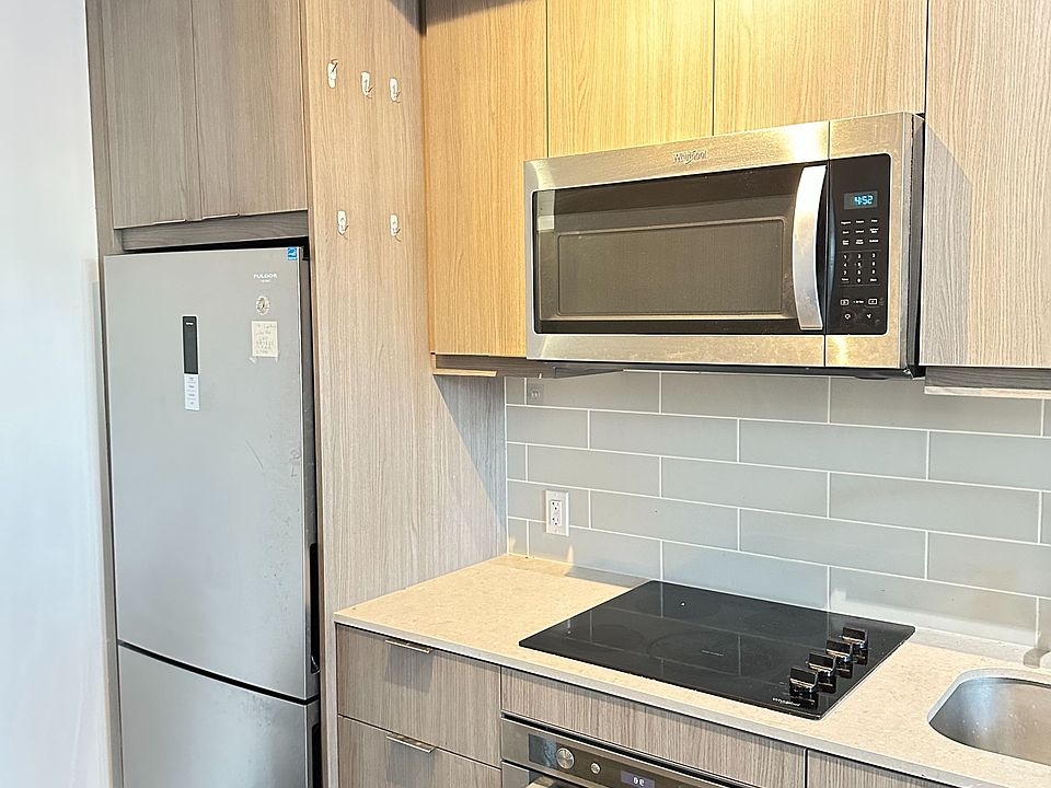 1st image of 38 Forest Manor Rd #605