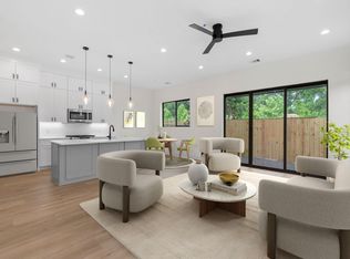 6139 Pacific Forest Dr, Houston, TX 77091