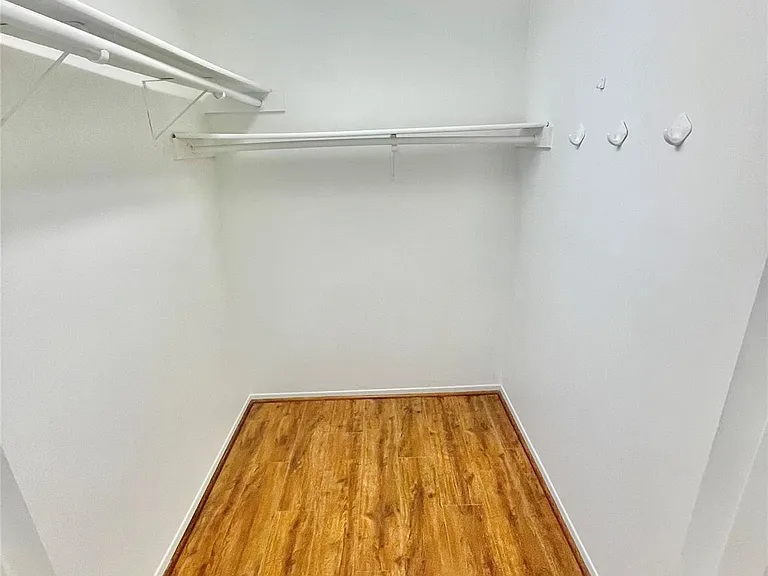 3126 Village Woods Dr — Photo 11