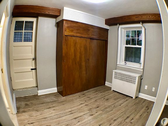 5th image of 38-15 Crescent St #1
