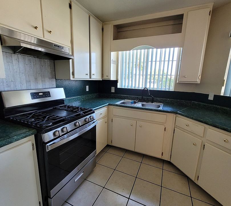 200 S D St, Westmorland, CA 92281 Zillow