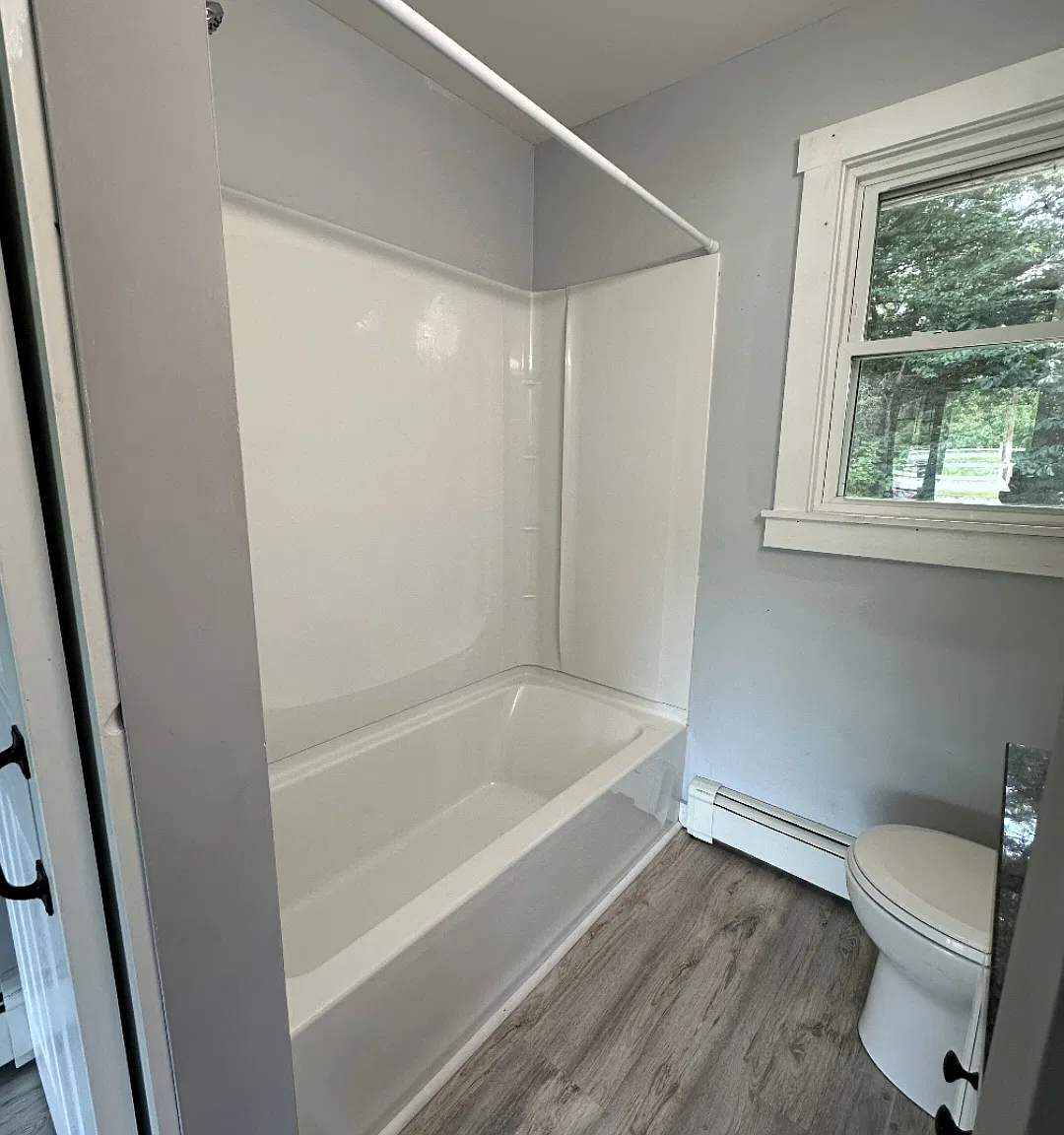 Studio, $1,015 — Photo 4