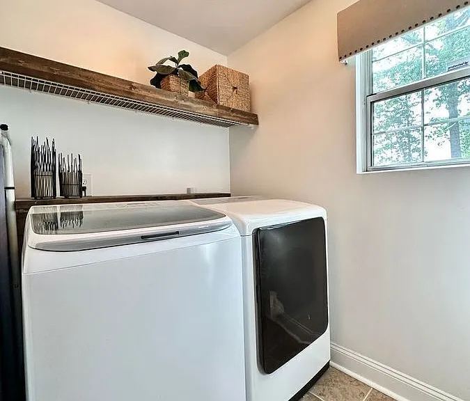 15764 Beau Ridge Dr — Photo 32