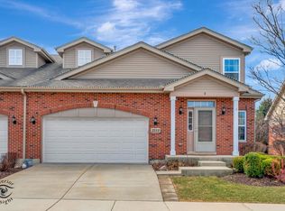 2513 Cedar Hill Ln, Woodridge, IL 60517