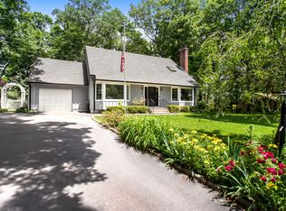 44 Legend Ln, Riverhead, NY