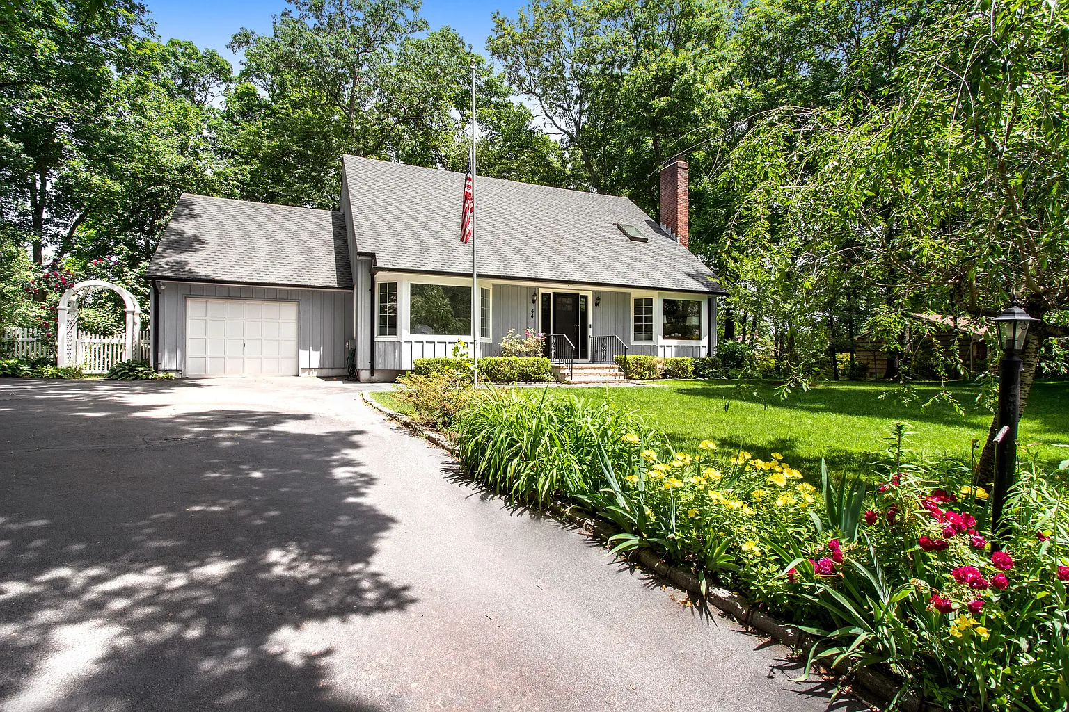 44 Legend Ln photo 1