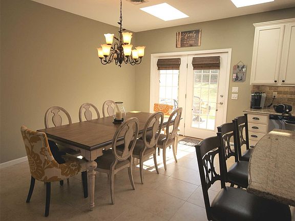4th image of 133 Stoneleigh Dr