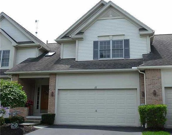 1st image of 11 Fairvale Dr