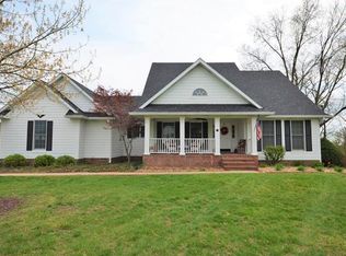 14 Woods Fort Ct, Troy, MO 63379