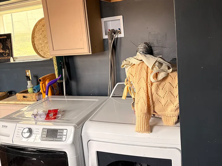 122 E Logan St — Photo 6