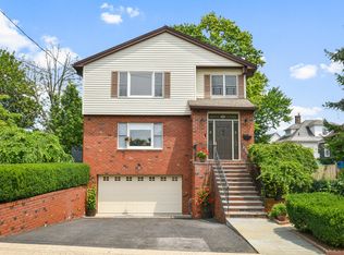 11 Hillside Ave #2, New Rochelle, NY 10801