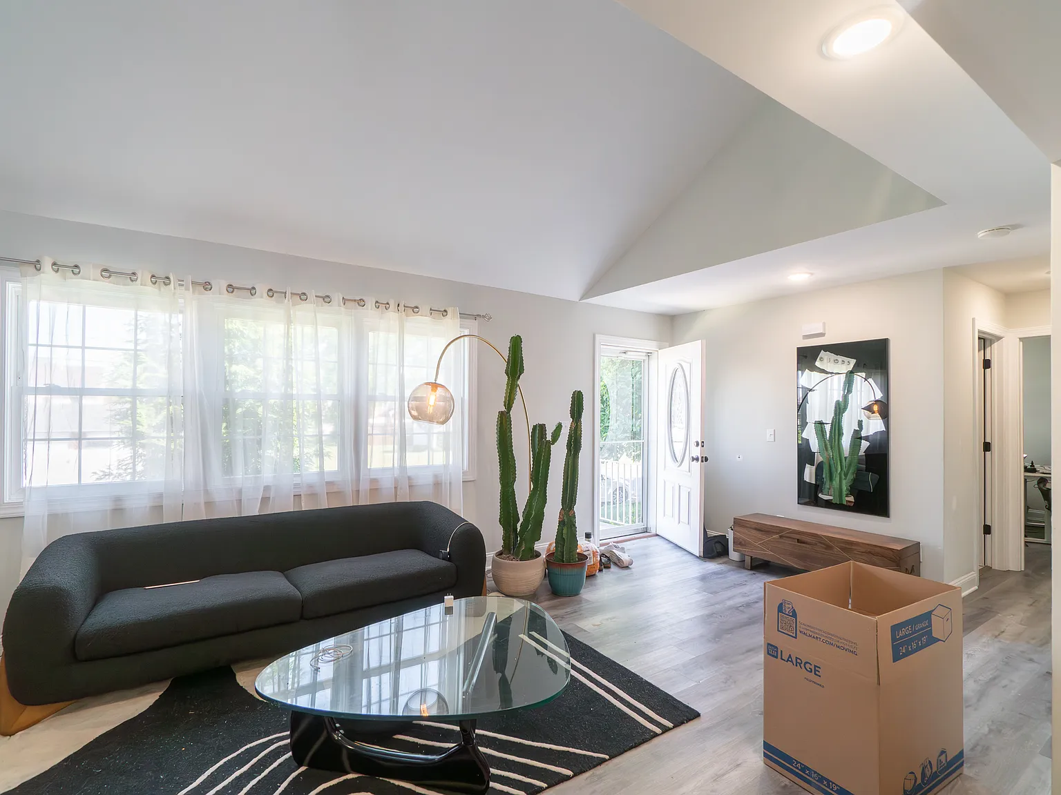 5 bed, $4,339 — Photo 3