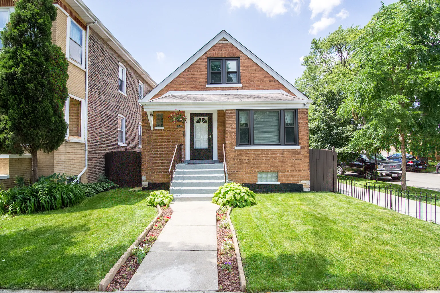 4900 S Kolin Ave photo 1