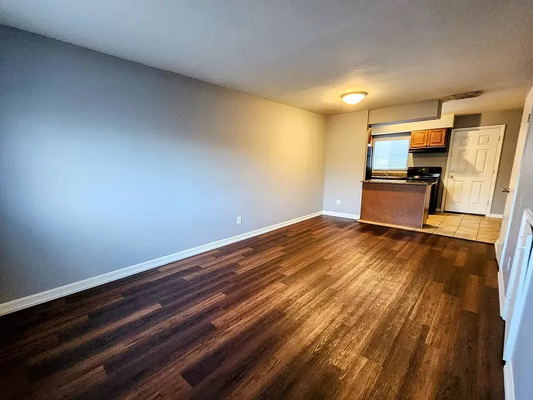 37218 Majestic Oak Ct #37218 — Photo 23