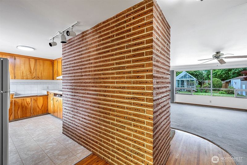 3rd image of 26845 15th Avenue S