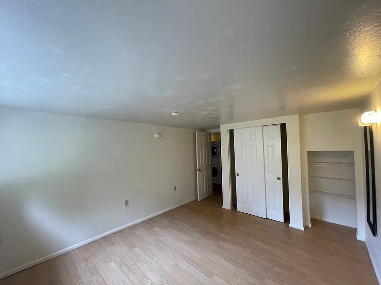 2376 Lk Wood Blvd — Photo 14