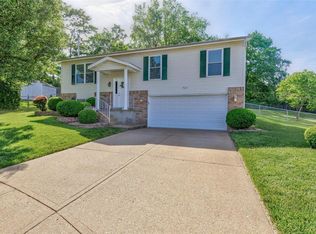 721 Apple Blossom Ct, Arnold, MO 63010