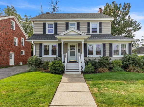 167 Hopkins Pl, Longmeadow, MA 01106