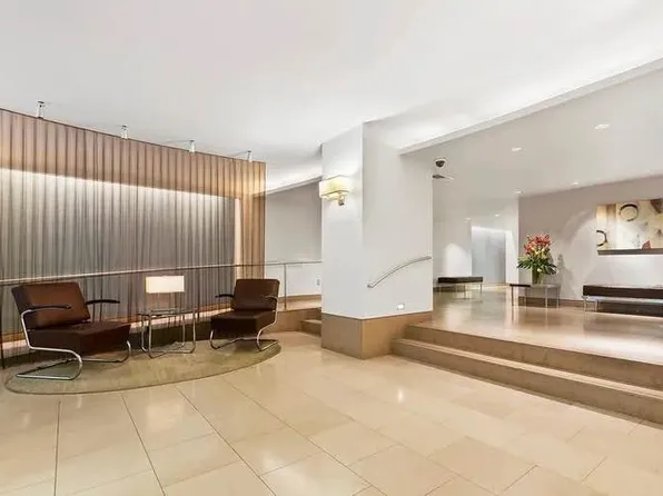 372 Central Park West image 7 of 9