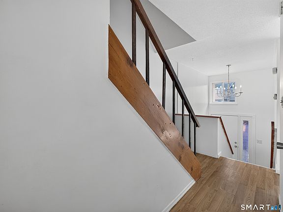 4th image of 520 Shennecossett Road #7