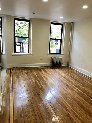 Rented by Silverstreet RE LLC | media 8