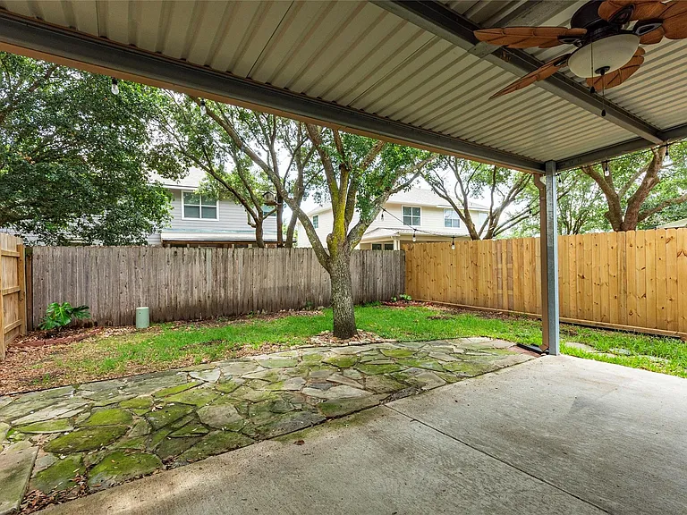 336 Capella Oaks Ln — Photo 28