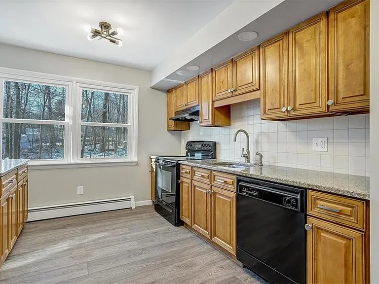 36 Ironworks Rd — Photo 14