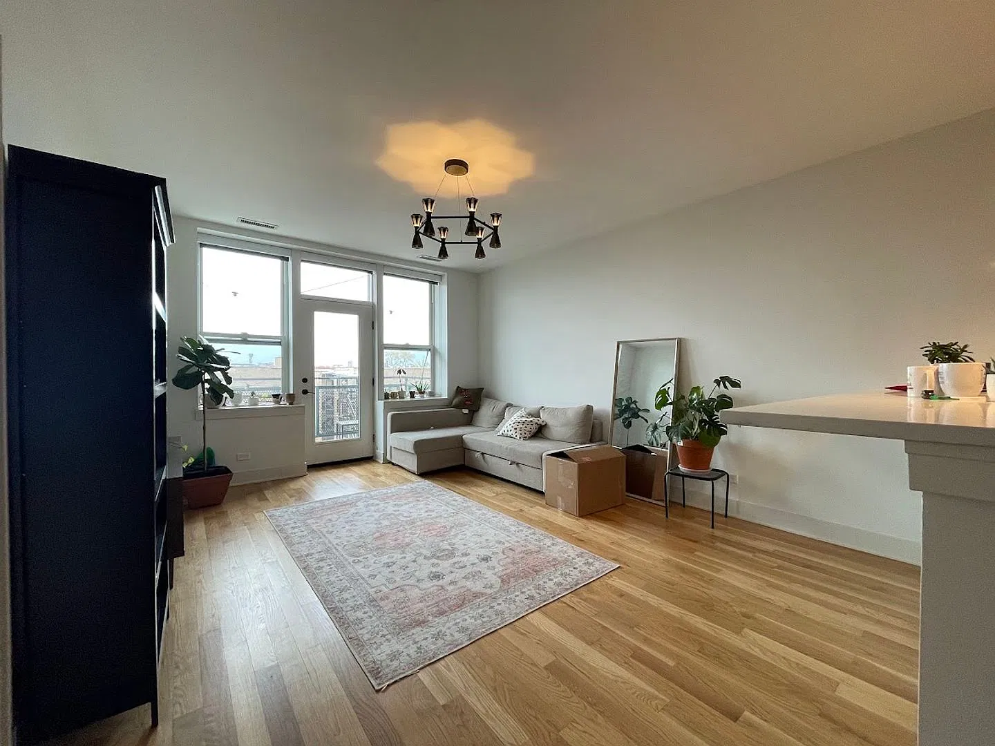 2740 N Spaulding Ave — Photo 3