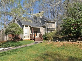 3447 Hunting Creek Dr, Pfafftown, NC 27040