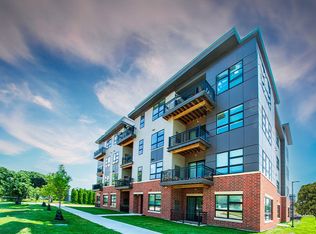 The Landing at 818, Sun Prairie, WI 53590
