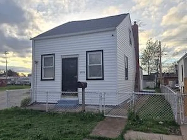 7923 Water St, Saint Louis, MO 63111