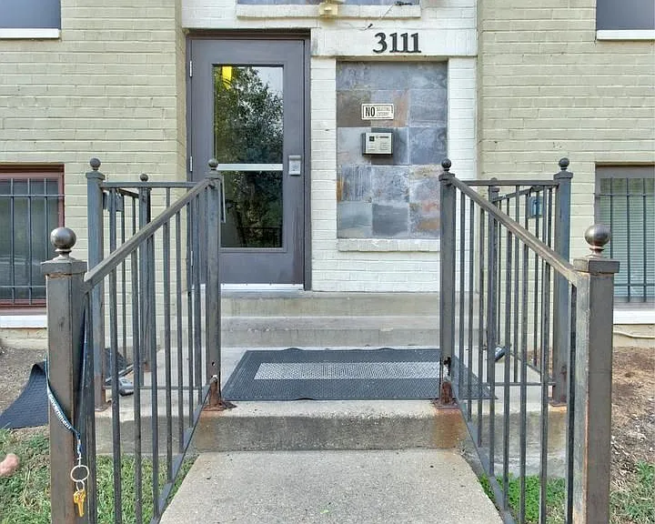 3111 Naylor Rd SE #301 — Photo 2