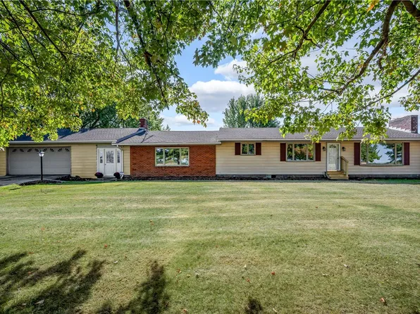 738 Fredonia Rd, Stoneboro, PA 16153