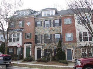 9818 Darcy Forest Dr, Silver Spring, MD 20910