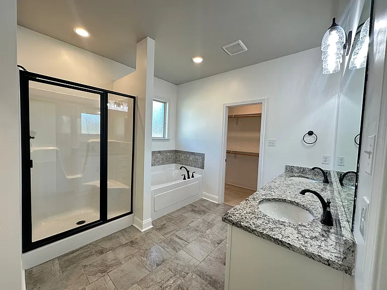 138 Gardencove Cir — Photo 17