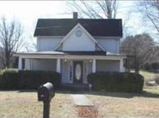 135 Webster Rd, Rocky Top, TN 37769